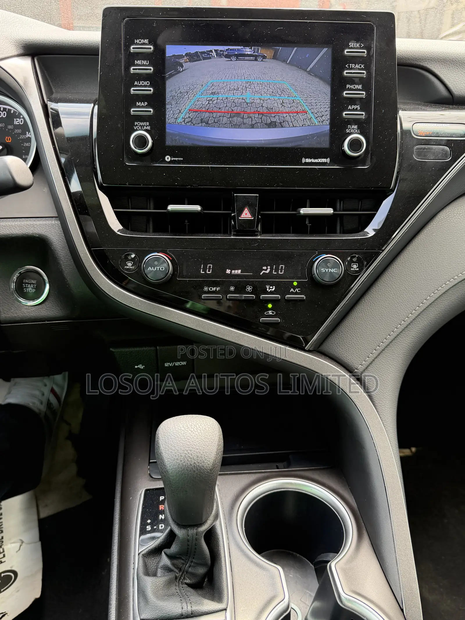 Toyota Camry LE 2022 Silver