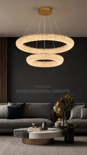 Modern Round Natural Crystal Restaurant Pendant Light Extravagant