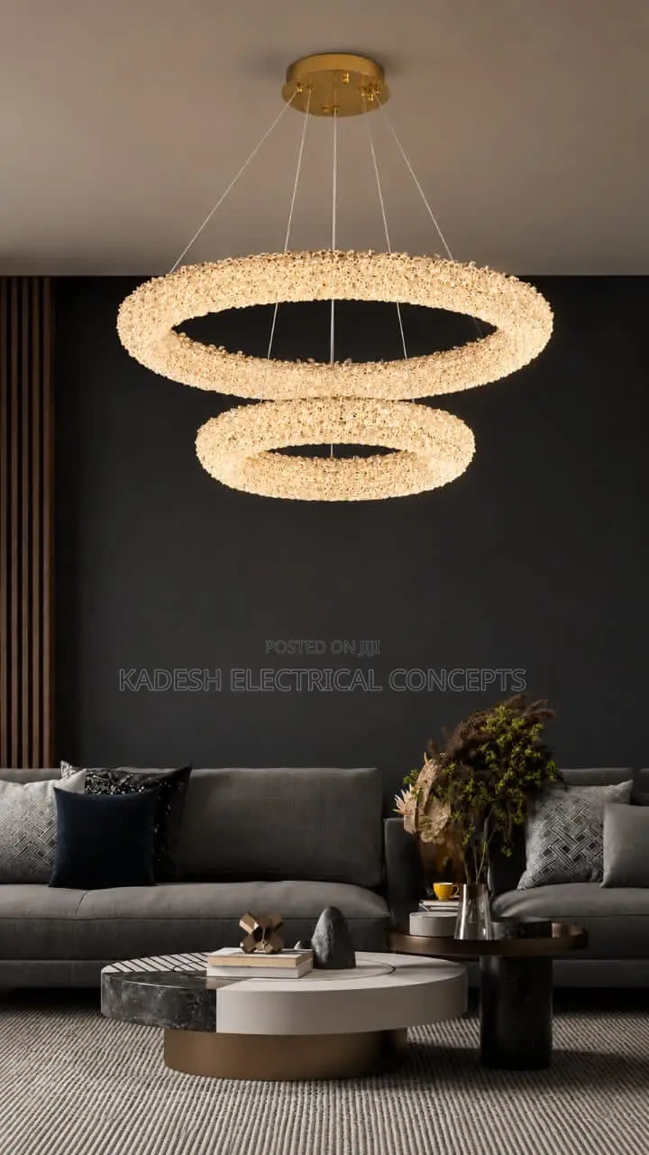 Modern Round Natural Crystal Restaurant Pendant Light Extravagant