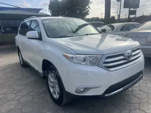 Toyota Highlander 2013 White