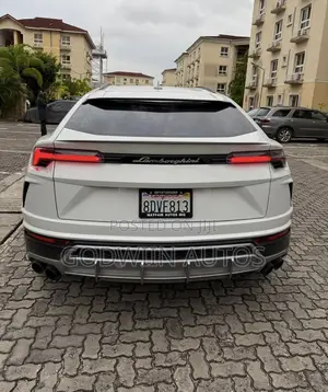 Lamborghini Urus Base 2019 White