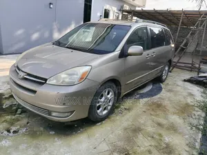 Toyota Sienna XLE Limited AWD 2005 Brown