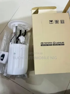 Original Engine Complete Fuel Pump for Toyota Hilux Available