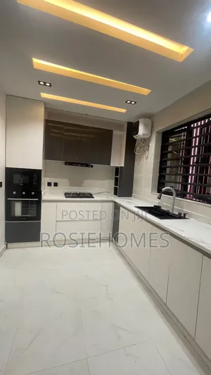 2bdrm Apartment in Victoria Island, 1004 for rent