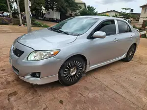 Toyota Corolla 2010 Gray