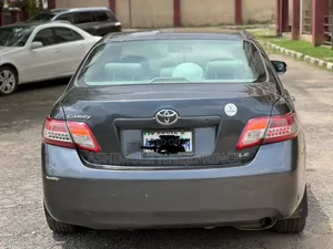 Toyota Camry LE 4dr Sedan (2.4L 4cyl 5A) 2008 Gray