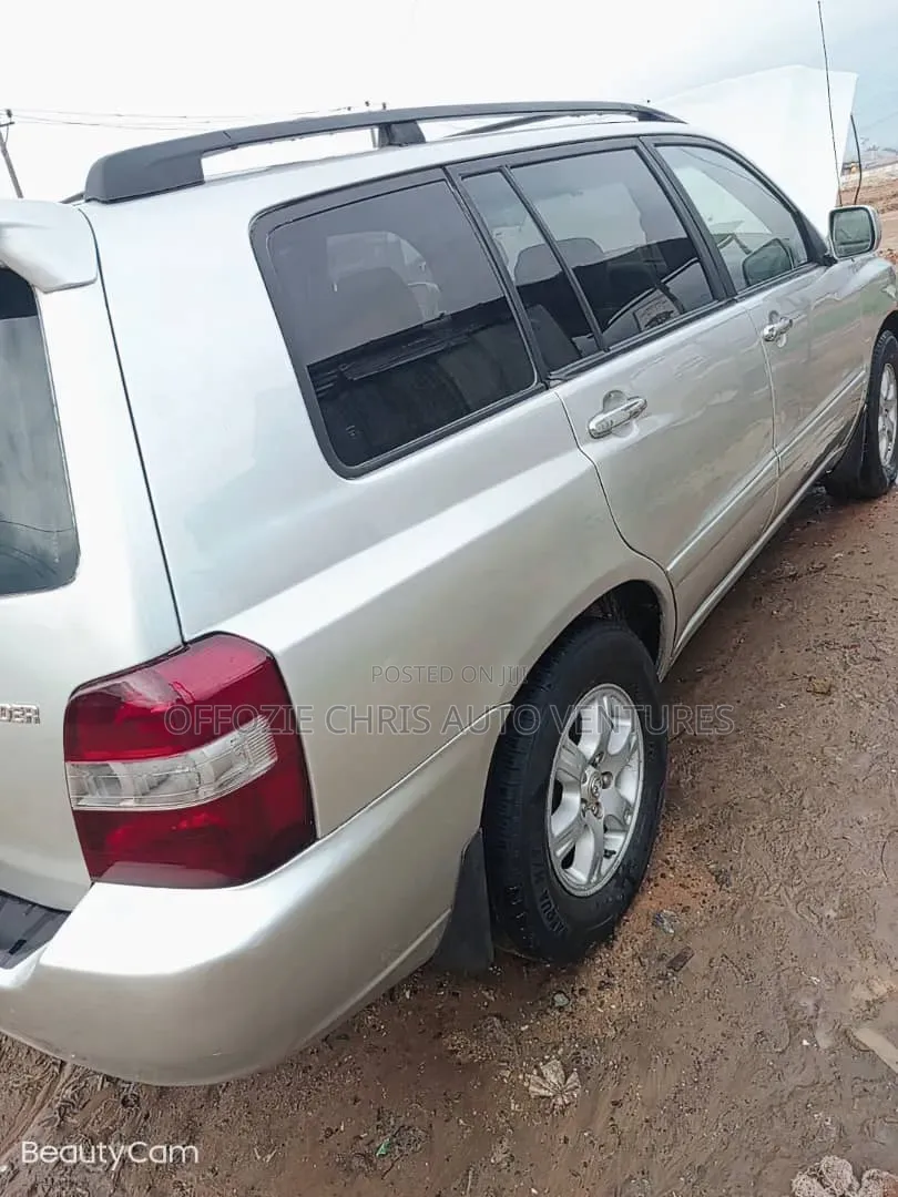 Toyota Highlander 2004 Silver
