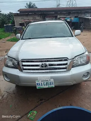 Toyota Highlander 2004 Silver