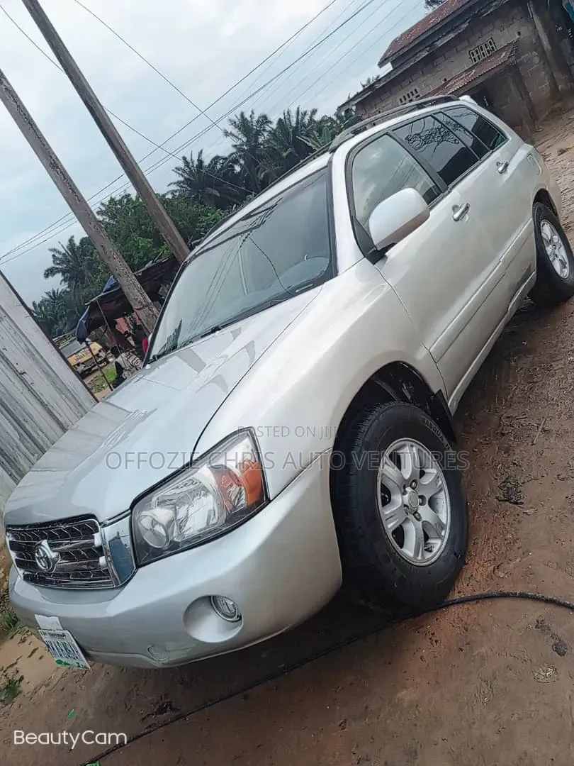 Toyota Highlander 2004 Silver
