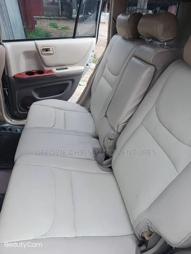 Toyota Highlander 2004 Silver