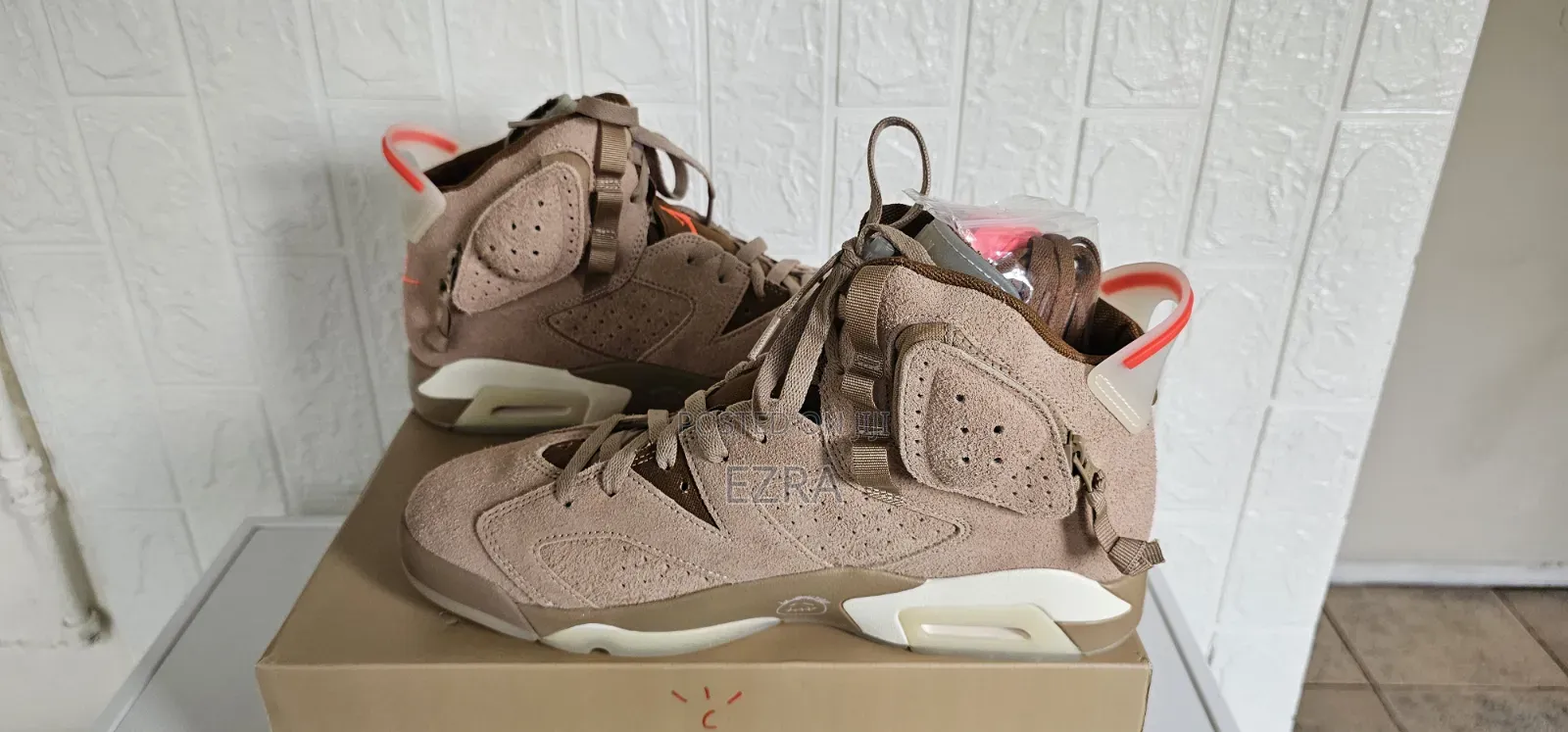 Air Jordan 6 Retro British Khaki Travis Scott