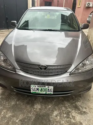 Toyota Camry 2004 Gray