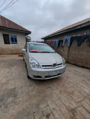 Toyota Corolla Verso 2005 Silver
