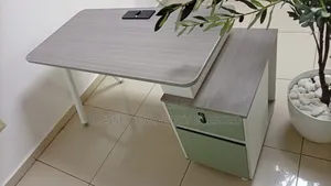 1.4 Meters Which Is 5ft Office Table