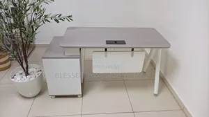 1.4 Meters Which Is 5ft Office Table