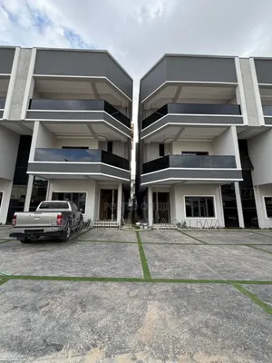 4bdrm Duplex in Utako for sale