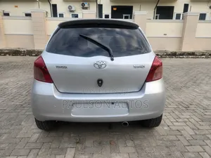 Toyota Yaris 1.5 Automatic 2009 Silver