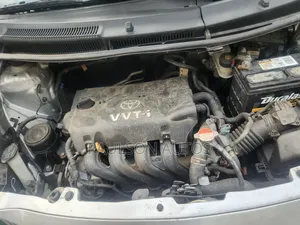 Toyota Yaris 1.5 Automatic 2009 Silver