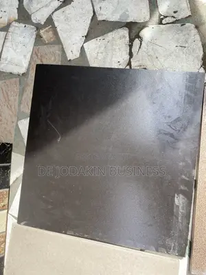 40x40 Super Vitrified Bathroom With Gripping Surface