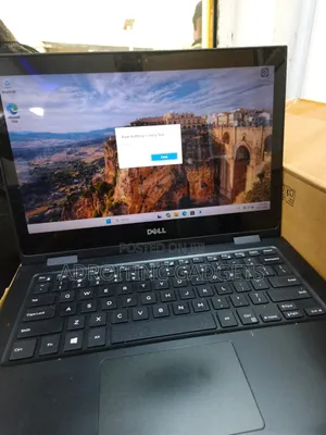 Laptop Dell Latitude 3390 2-in-1 8GB Intel Core i5 SSD 512GB