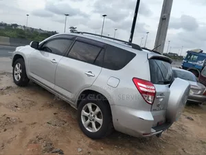 Toyota RAV4 2012 Silver