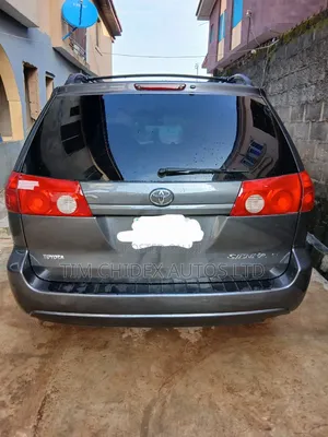 Toyota Sienna LE FWD 2006 Gray