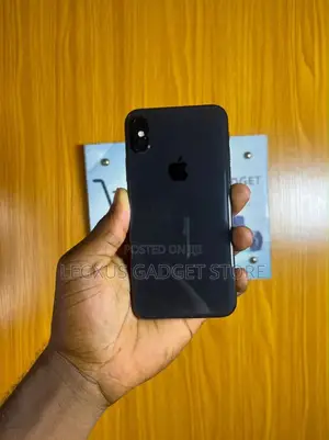 Apple iPhone XS 64 GB Black