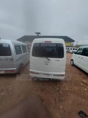 Daihatsu Hijet 2015 White