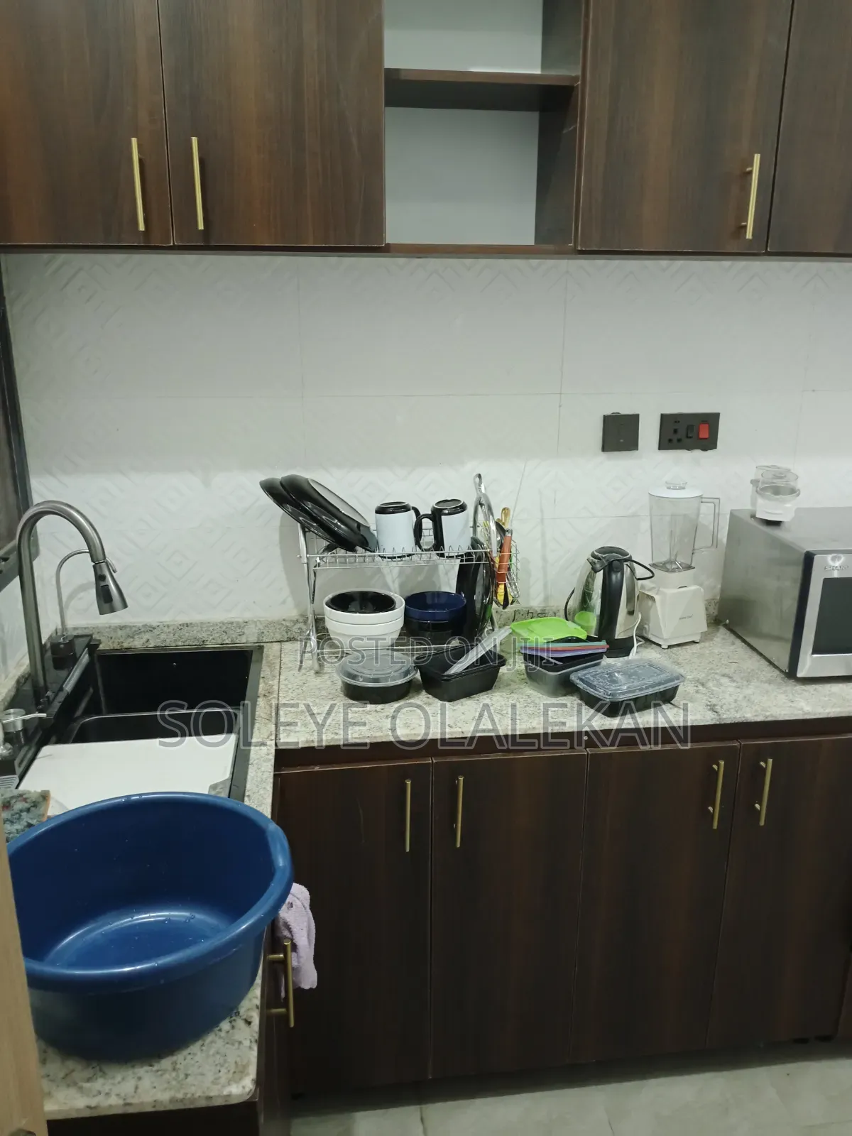 Short Let Apartment Available