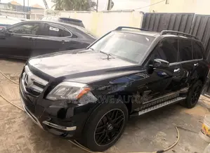 Mercedes-Benz GLK-Class 350 2010 Black