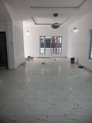 5bdrm Duplex in Osapa London Garden for rent