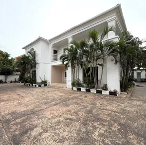 6bdrm Duplex in Estate, Galadimawa for sale