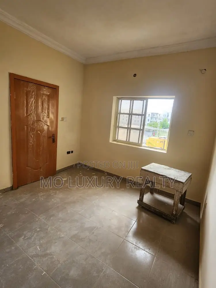 3bdrm Apartment in Ikate for rent