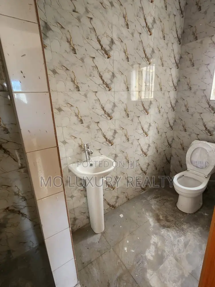 3bdrm Apartment in Ikate for rent