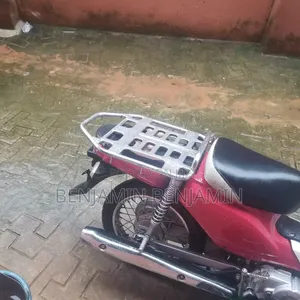 Honda CB 2019 Red
