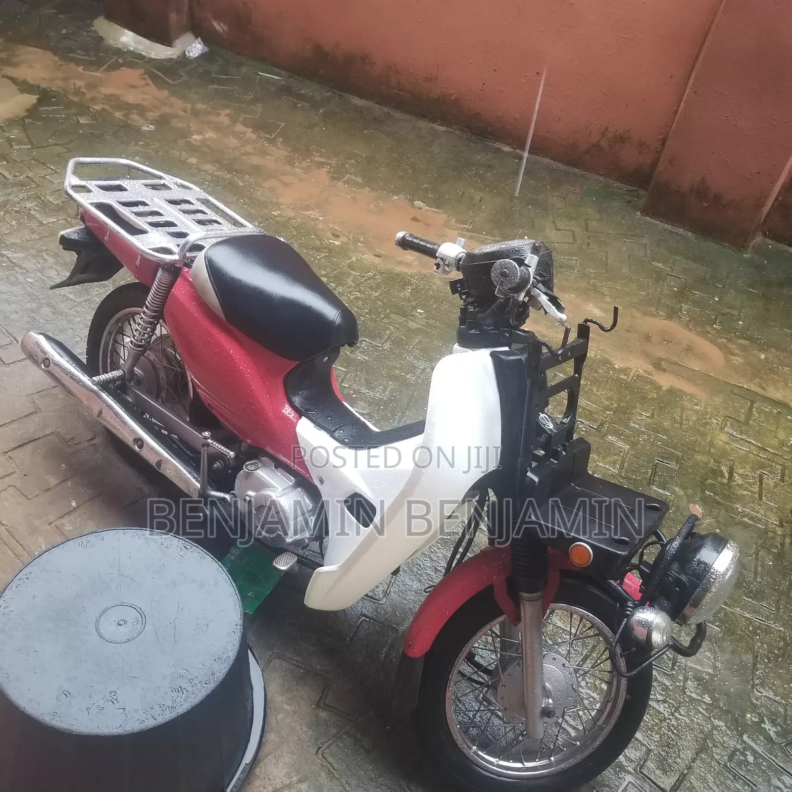 Honda CB 2019 Red