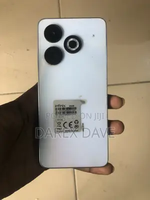 Infinix Smart 8 128 GB White