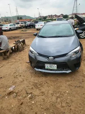 Toyota Corolla 2015