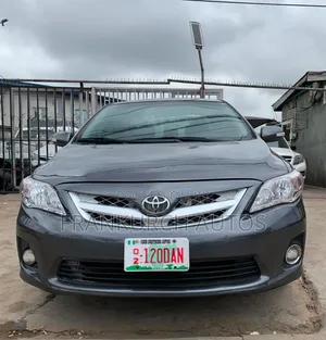Toyota Corolla 2009 Gray