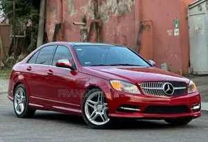Mercedes-Benz C300 2008 Red
