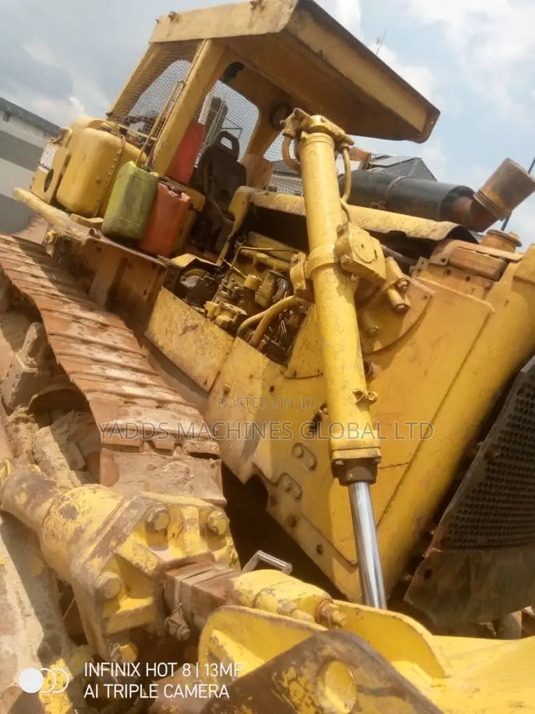 Clear Your Land With Our D8K Bulldozer