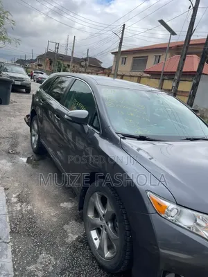 Toyota Venza XLE AWD V6 2013 Gray