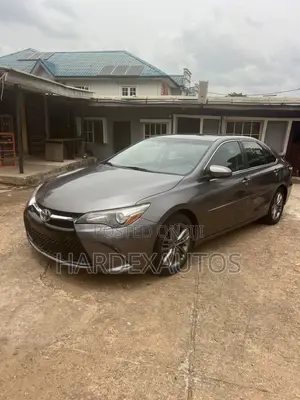 Toyota Camry 2016 Gray
