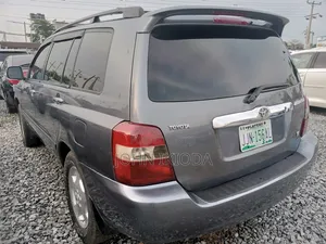 Toyota Highlander 2005 Gray
