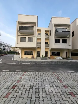 4bdrm Townhouse/Terrace in Mini Estate, Guzape District for sale