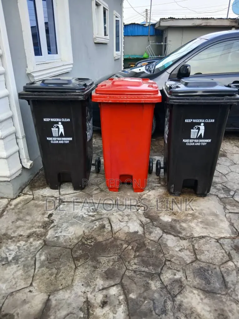 240L Pedal West Bin