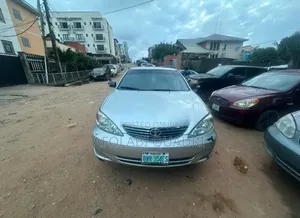 Toyota Camry 2005 Silver