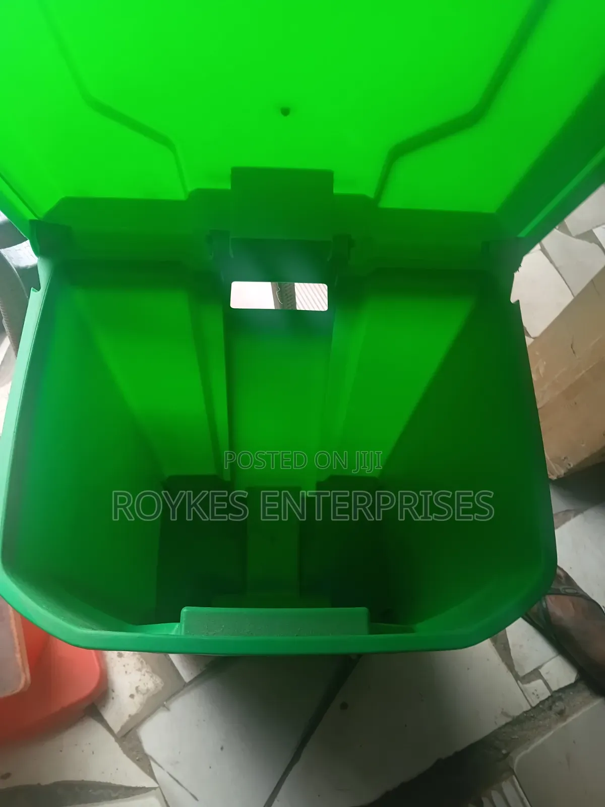 80 Liter Plastic Garbage Bin