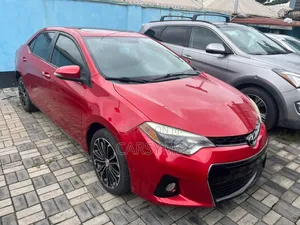 Toyota Corolla 2014 Red