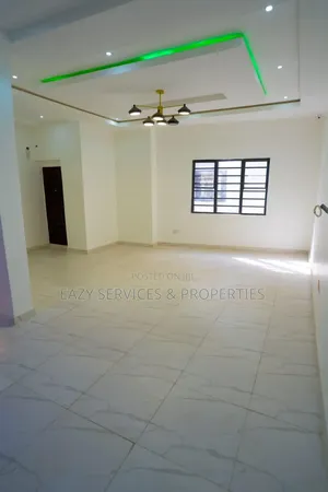 4bdrm Duplex in Gated And Secured, Chevron for sale